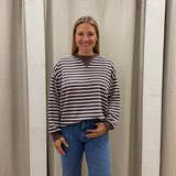 Cloudy Ruffle Sleeve Top